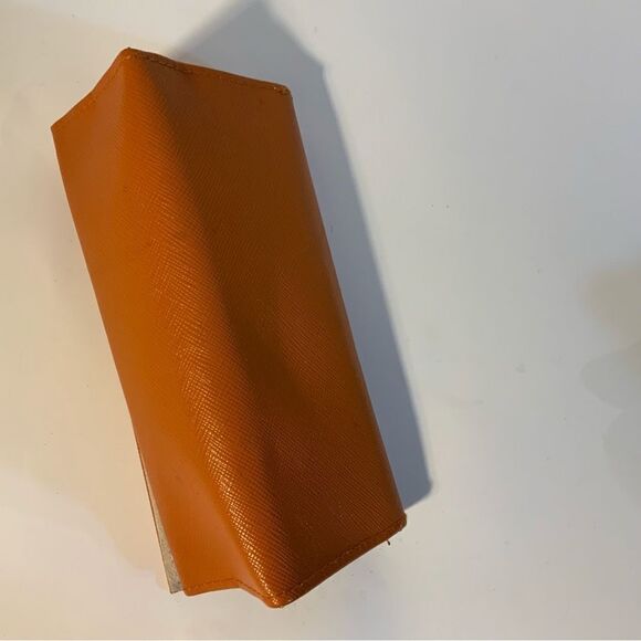 Tory Burch Sunglasses Case - Picture 2 of 9